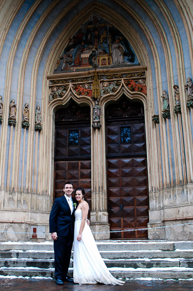Wedding in Landshut by Munich, photo of bride and groom at historic building